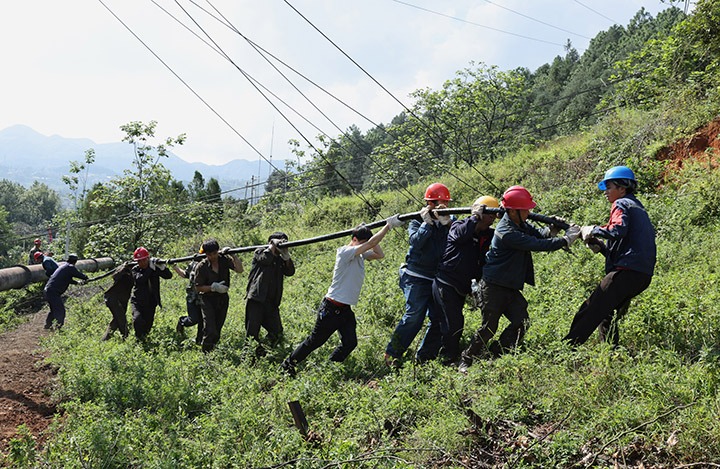 田坝贝斯特bst2288矿推进线路改造  为安全生产保驾护航